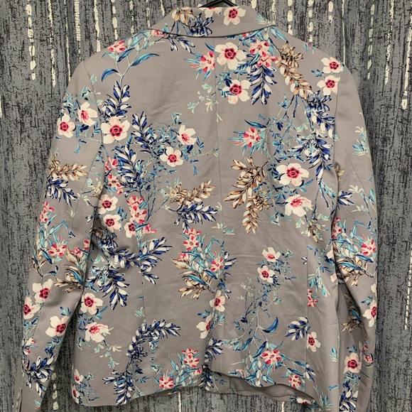 Floral blazer - Picture 1 of 3